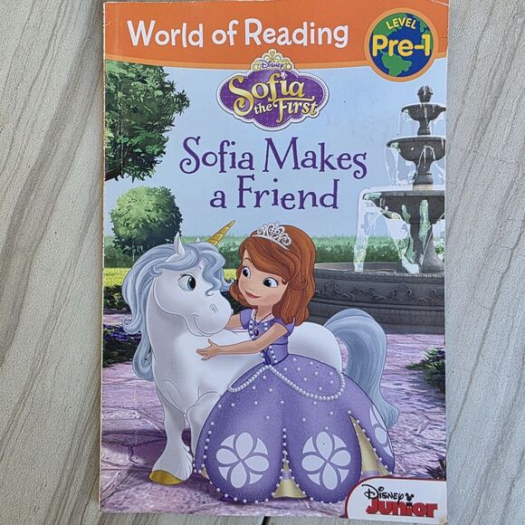Sophia the First Floating Palace, The Royal Games & Sofia Makes a Friend-3 Books - Picture 9 of 16